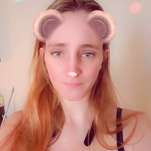 Meet your Posher, Alicia